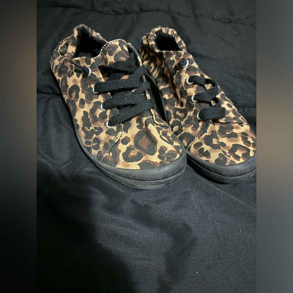 Brand New size 7 W Torrid shoes